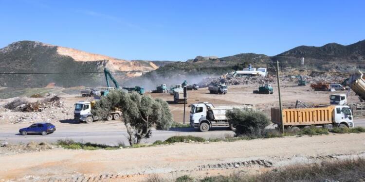 Depremden kurtulanları asbest öldürecek: Moloz dökülürken dikkat edilmiyor