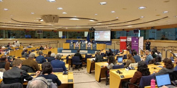 AP’de Kürt Konferansı: İlham Ehmed’den uluslararası kamuoyuna eleştiri