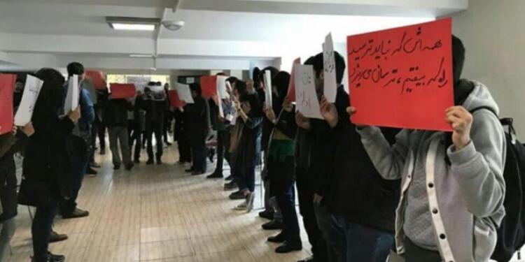 İran’da öğrencilere üniversiteye giriş yasağı