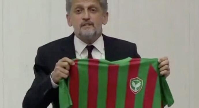 Paylan kürsüye Amedspor formasıyla çıktı: Amed de vardır, Amedspor da