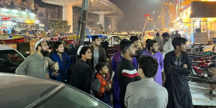 Afganistan’da 6.5 büyüklüğünde deprem