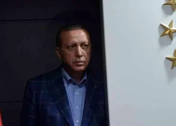 AKP ve MHP grubu ‘Adayımız Erdoğan’ dedi: Hukukçular ‘Erdoğan aday olamaz’ diyor
