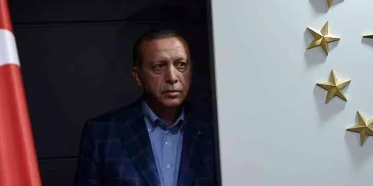 AKP ve MHP grubu ‘Adayımız Erdoğan’ dedi: Hukukçular ‘Erdoğan aday olamaz’ diyor