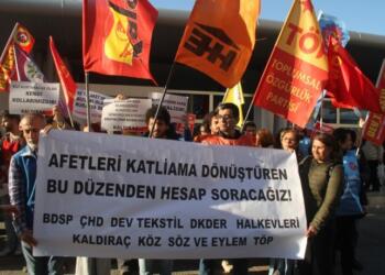İzmir’de deprem protestosu: Tüm sorumlular yargılansın
