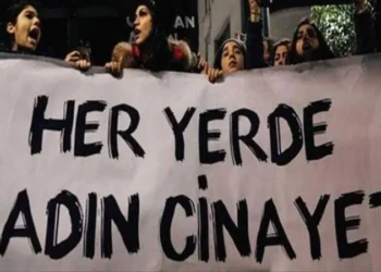 İzmir’de bir kadın bir erkek tarafından katledildi