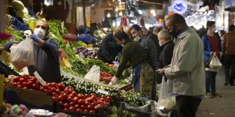 Yoksulluk sınırı asgari ücretin 4 katına yaklaştı