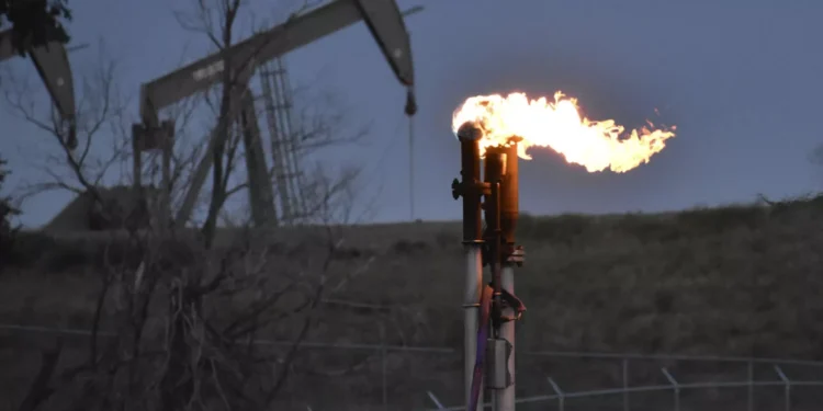 Kanada şirketi de Kurdistan’da petrol üretimini durdurdu