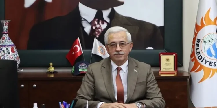 CHP’li Erdek Belediye Başkanı Karışık’a bıçaklı saldırı