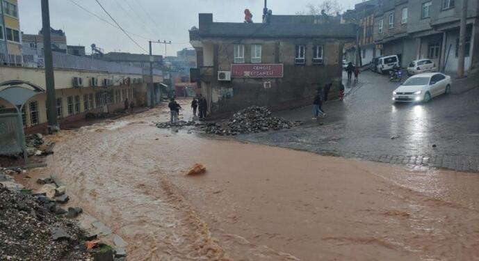 Riha’da sağanak yağış