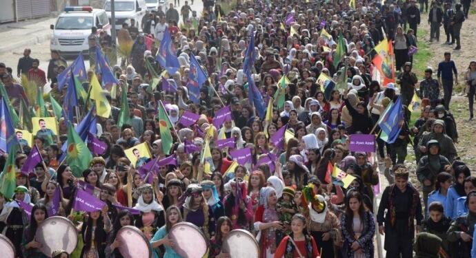 Rojava kentlerinde 8 Mart coşkuyla kutlandı