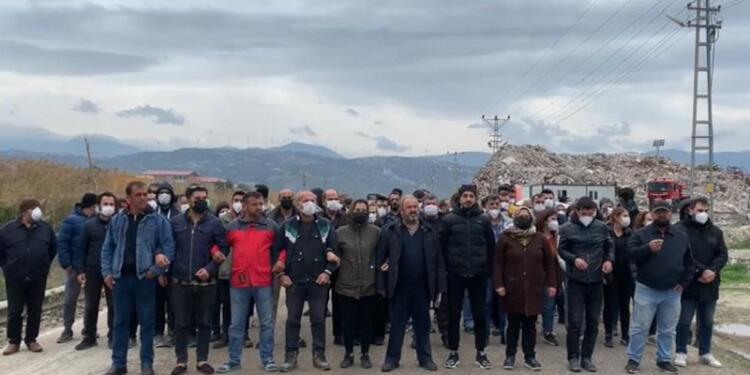 Samandağ’da halk asbeste karşı yol kapattı