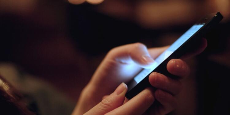 Depremzedelerin borçlarını silen GSM şirketlerine vergi indirimi