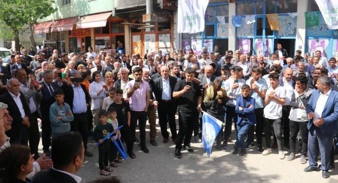 Seçim çalışmaları devam ediyor: İstanbul’dan Amed’e Yeşil Sol rüzgarı