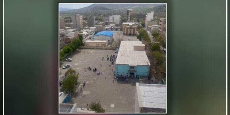 İran’da 5 kız okuluna zehirli gaz saldırısı