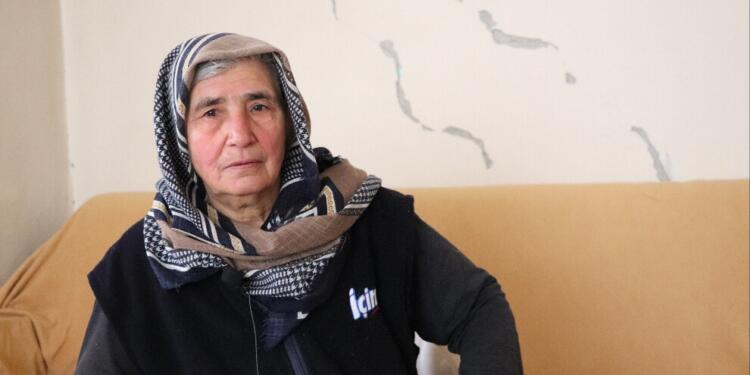 Depremzedeler bayramı mezarlıklarda karşılayacaklar