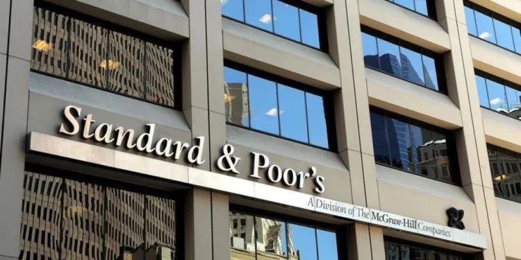 S&P Türkiye’nin kredi notunu ‘negatif’e düşürdü