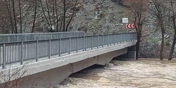 Dersim’de sağanak nedeniyle taşkınlar yaşandı