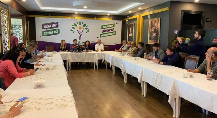 Yeşil Sol Parti iki kentte gazetecilerle buluştu