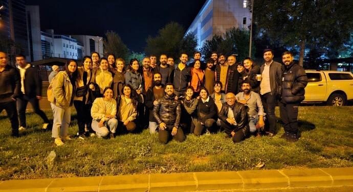 Serbest bırakılan tiyatro oyuncuları: Wê Hesab Neyê Dayîn oyunumuza bekleriz