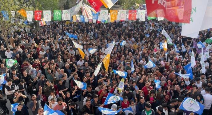 Buldan: Yeşil Sol parlamentoda tüm halkların sesi olacak
