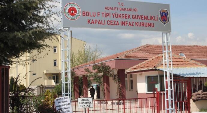 12 tutukluyu 30 yıl içerde tutmak yetmedi, infazları ertelendi