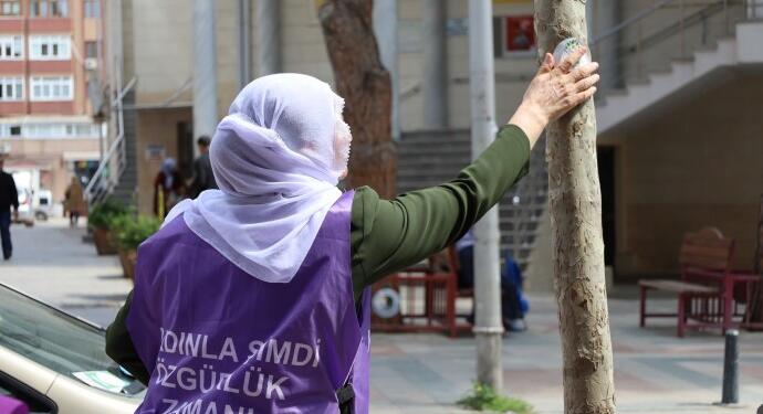 Adalet Nöbeti’den kapı kapı seçim çalışmasına