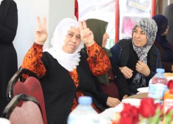 Yeşil Sol adayı Kıratlı kadınlarla buluştu: Kadınlar kazanacak