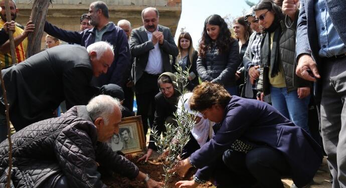 Bubo Taş’ın bahçesine ‘özgürlük’ fidanı dikildi