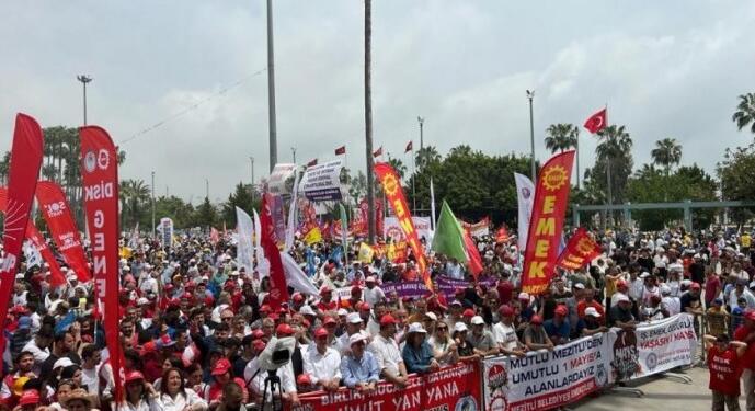 Mersin ve Êlih 1 Mayıs’a hazır: İnsanca yaşam için yan yana geleceğiz