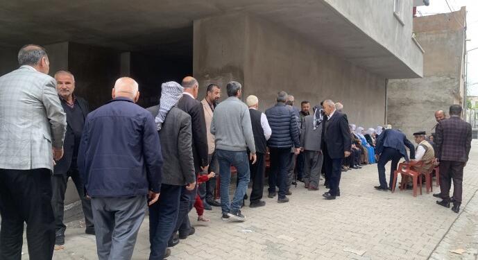 Baysoy’un taziyesine kitlesel ziyaret