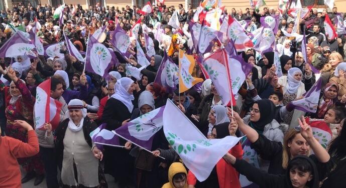 Yeşil Sol Parti bürosu açılışlarına devam ediyor: Eşit temsiliyetten taviz vermeyeceğiz