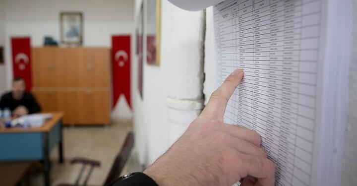 Seçmen listeleri askıdan indi