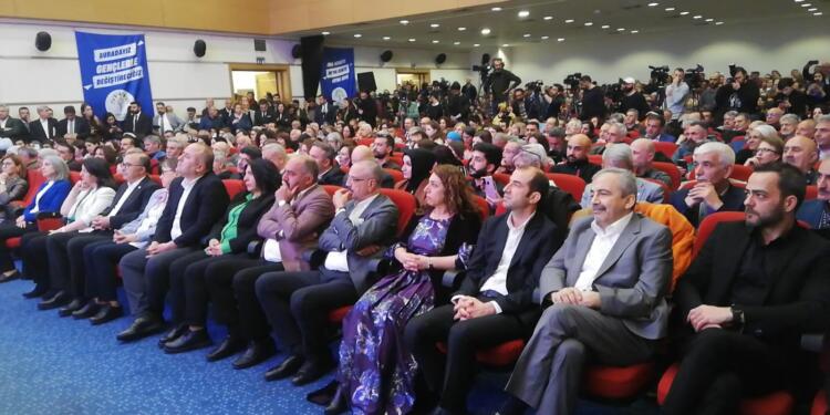 Yeşil Sol Parti milletvekili adaylarını tanıttı: Şimdi ileriye bakma zamanı