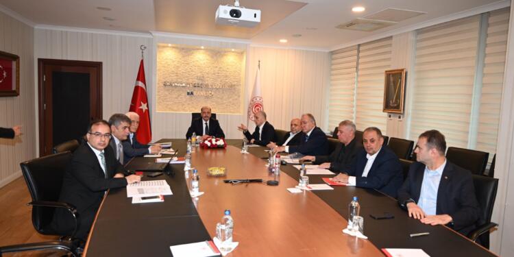 Kamuda TİS görüşmelerine ilişkin Türk-İş’ten açıkalama