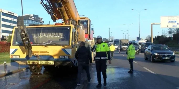 Tuzla’da iş cinayeti: Vincin çarptığı mühendis hayatını kaybetti