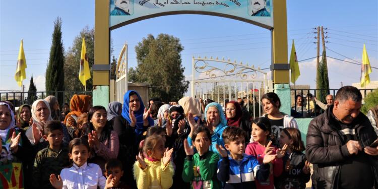 Qamişlo’da 4 Nisan Bahçesi açıldı