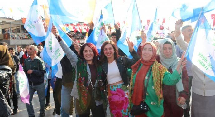 Aydın’da miting: Baş ve Buldan’dan ‘Yeşil Sol’a mührü basın’ mesajı