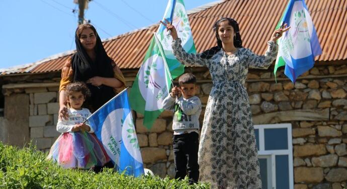 Yeşil Sol Parti çok sayıda kentte seçmenlere buluştu