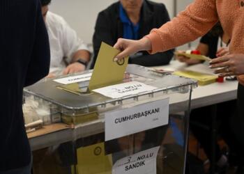 Yurt dışında oy kullananların sayısı 1 milyonu aştı