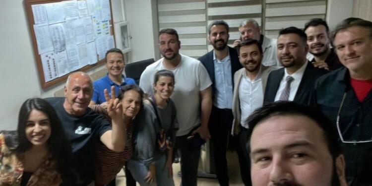 Gözlemci İspanyol heyet: Ülkeyi terk etmeye zorlandık