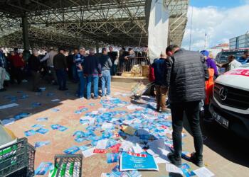Kütahya’da bildiri dağıtan CHP’li kadınlara saldırı