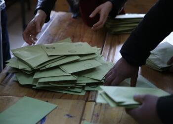 Usulsüzlükler bitmiyor: Yeşil Sol Parti’nin oyları sıfırlandı