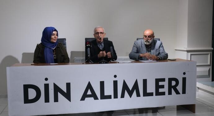 Özgür Din Alimleri: Tek adam düzenine son verelim