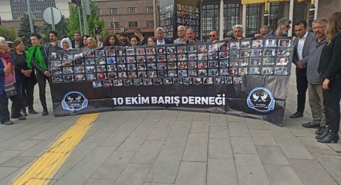 Ankara Gar Katliamı’nda yaşamını yitirenler anıldı