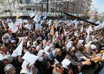 Koca ve Çalağan’dan çağrı: Şiddet dilini durdurmak için sandığa