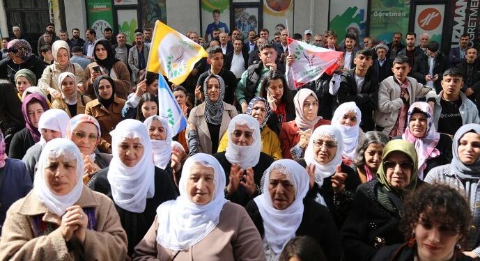 Bedlîs’in tek kadın aday Semra Çağlar Gökalp:Kadınlarla birlikte çalışma yürütüyor