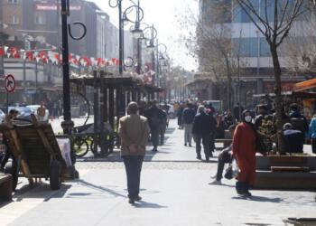 Amed halkından çağrı: Herkes sandığa gitsin, değişimi sağlayalım
