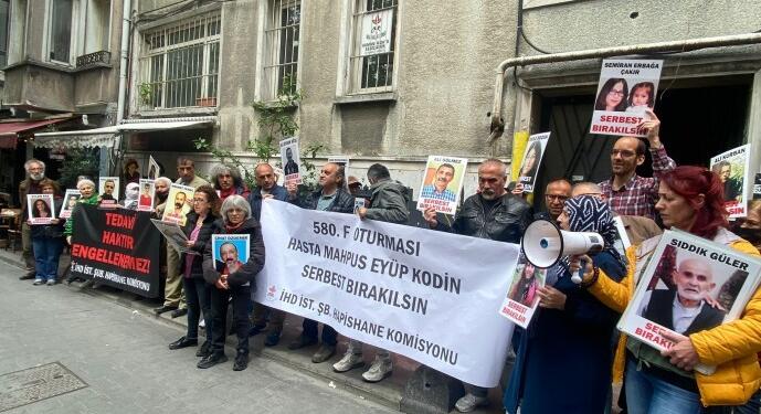 Hasta tutuklu Kudin için özgürlük istediler