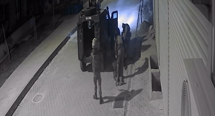 Şiddet kameralara yansımıştı: Polislere verilen ceza 20 takside bölündü