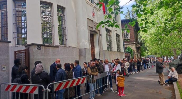 Yurt dışında oy kullanan seçmen sayısı 1 milyonu aştı